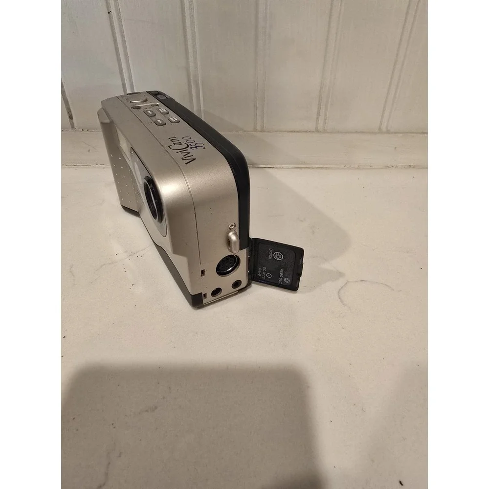 Vintage Vivitar‎ ViviCam 3500 Digital Camera LCD Digital Photography